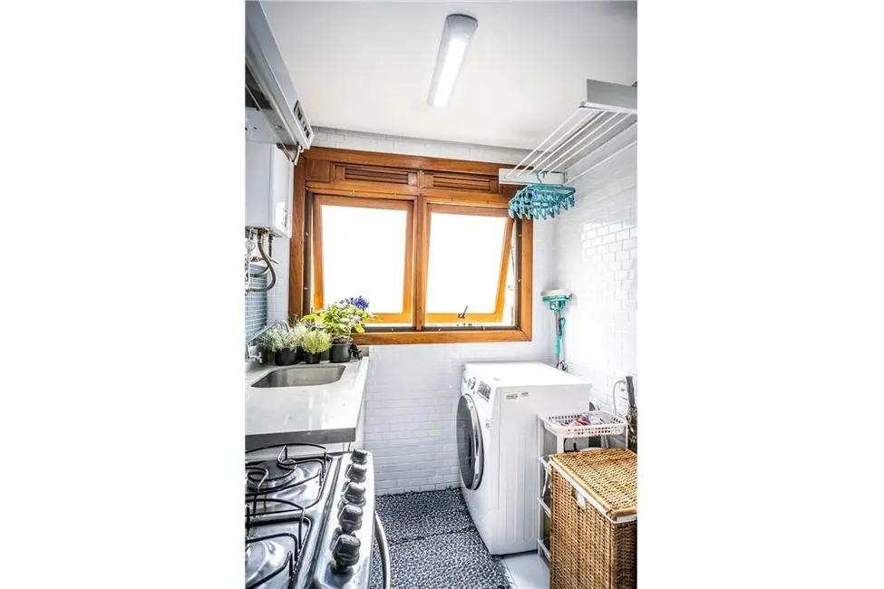 Apartamento com 2 quartos à venda, 80m2 em Petrópolis, Porto Alegre - RS - imagem 8 Foto 8 de Apartamento com 2 quartos à venda, 80m2 em Petrópolis, Porto Alegre - RS
