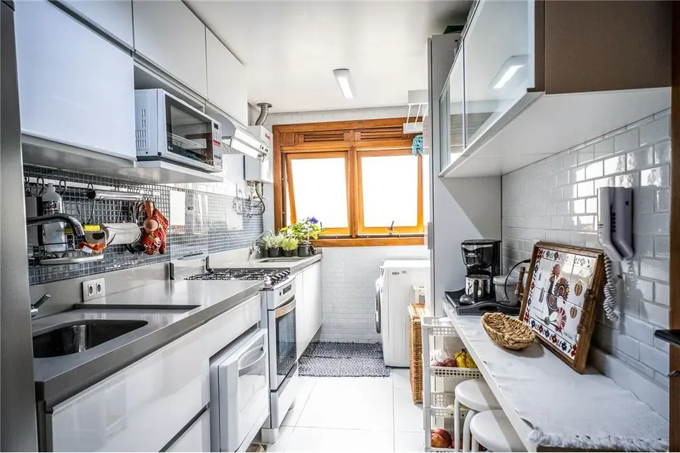 Apartamento com 2 quartos à venda, 80m2 em Petrópolis, Porto Alegre - RS - imagem 6 Foto 6 de Apartamento com 2 quartos à venda, 80m2 em Petrópolis, Porto Alegre - RS