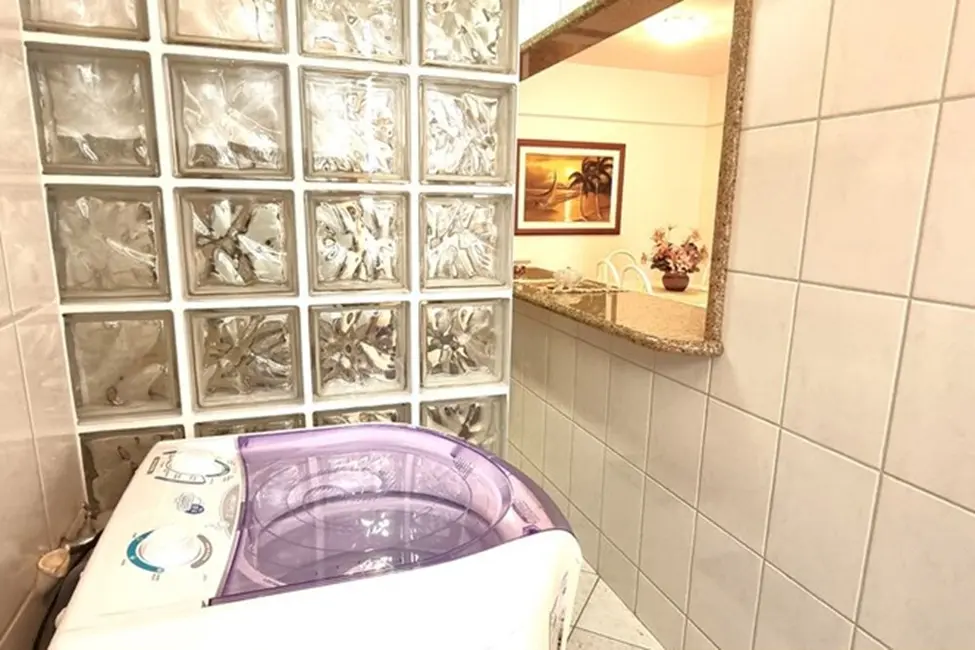 Apartamento com 2 quartos à venda, 70m2 em Centro, Balneario Camboriu - SC - imagem 7 Foto 7 de Apartamento com 2 quartos à venda, 70m2 em Centro, Balneario Camboriu - SC