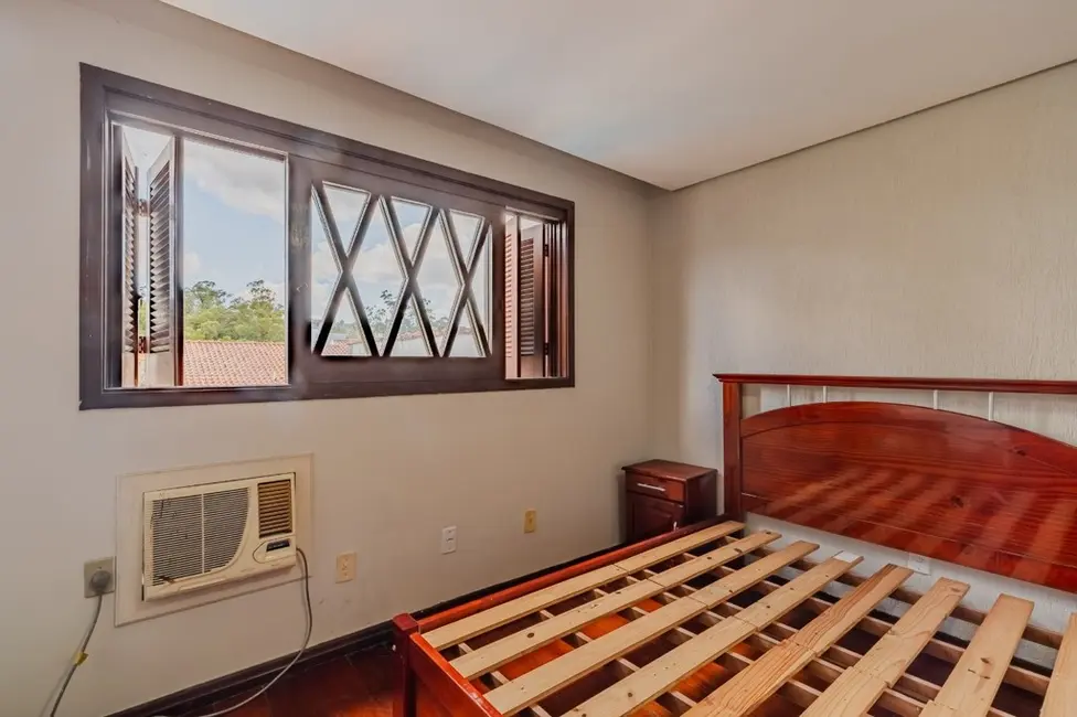 Foto 5 de Casa de Condomínio com 3 quartos à venda, 385m2 em Agronomia, Porto Alegre - RS