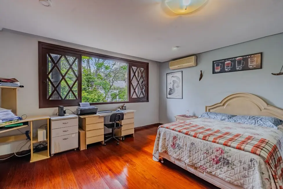 Foto 3 de Casa de Condomínio com 3 quartos à venda, 385m2 em Agronomia, Porto Alegre - RS