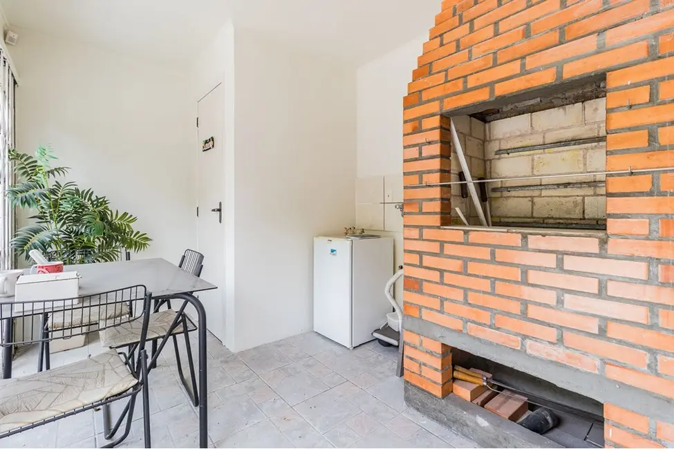 Foto 4 de Casa com 2 quartos à venda, 250m2 em Vila Ipiranga, Porto Alegre - RS