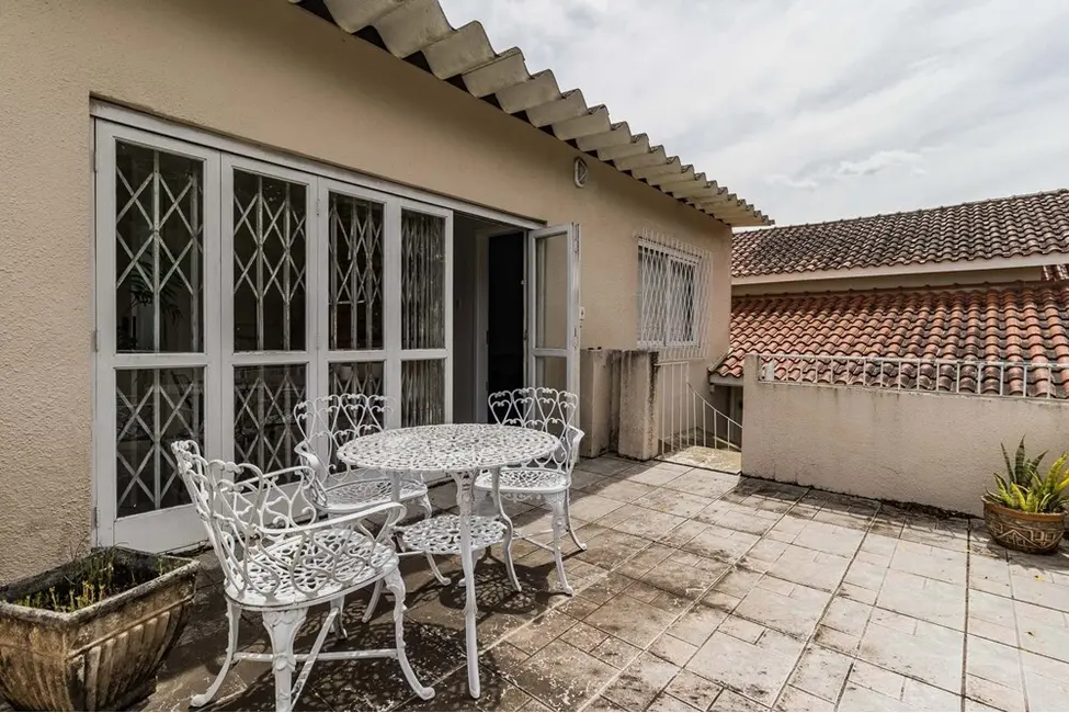 Foto 6 de Casa com 2 quartos à venda, 250m2 em Vila Ipiranga, Porto Alegre - RS