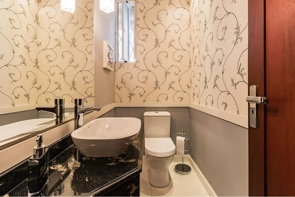 Foto 9 de Casa com 2 quartos à venda, 250m2 em Vila Ipiranga, Porto Alegre - RS