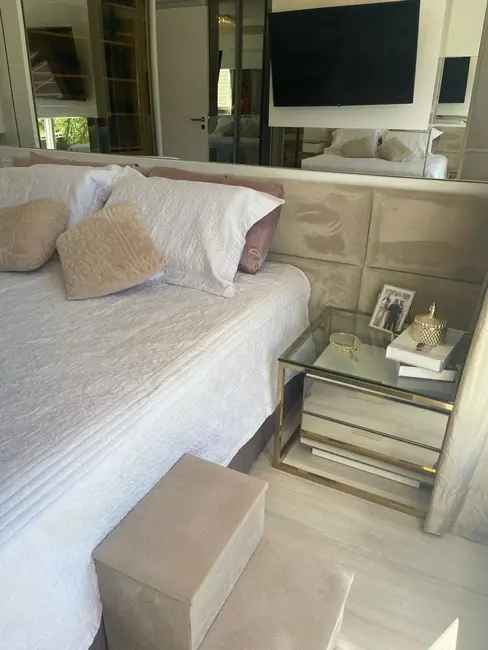 Casa de Condomínio com 3 quartos à venda, 126m2 em Vila Nova, Porto Alegre - RS - imagem 4 Foto 4 de Casa de Condomínio com 3 quartos à venda, 126m2 em Vila Nova, Porto Alegre - RS