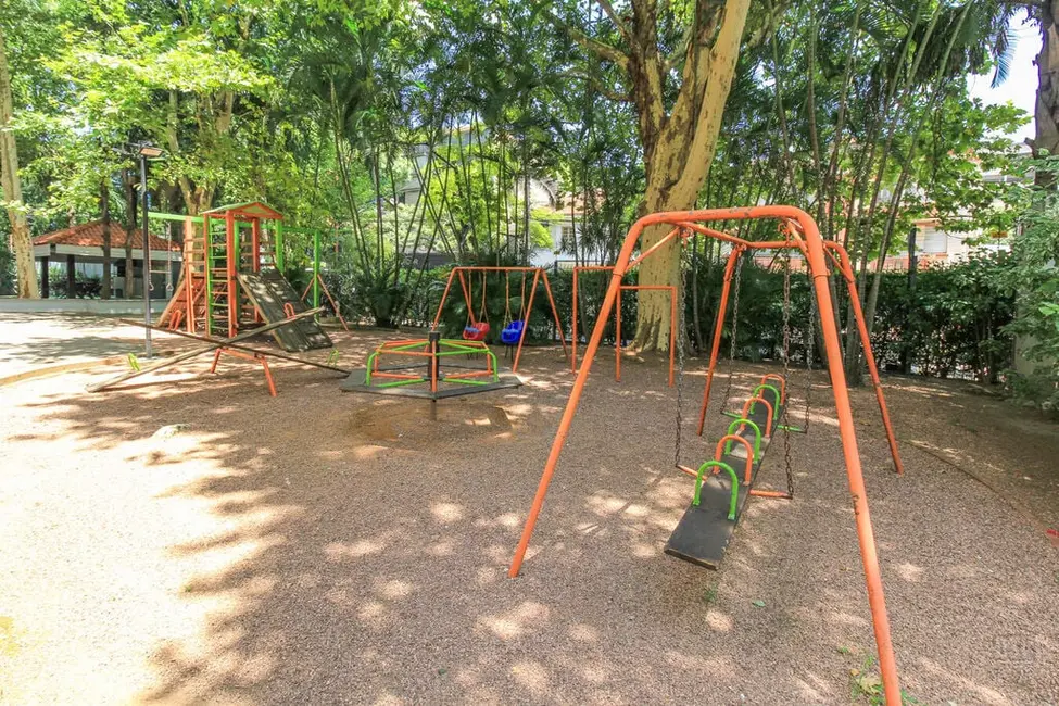 Apartamento com 3 quartos à venda, 120m2 em Moinhos de Vento, Porto Alegre - RS - imagem 6 Foto 6 de Apartamento com 3 quartos à venda, 120m2 em Moinhos de Vento, Porto Alegre - RS