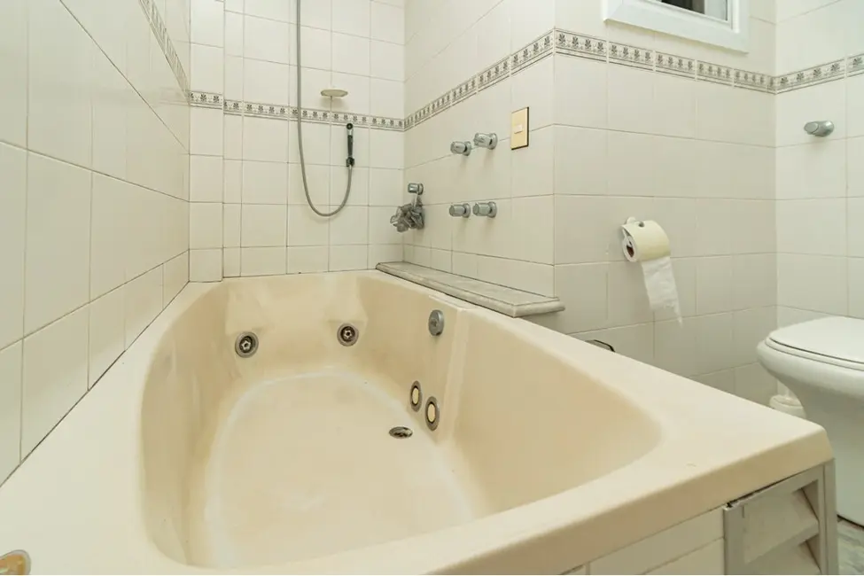 Foto 9 de Apartamento com 2 quartos à venda, 63m2 em Santa Cecília, Porto Alegre - RS