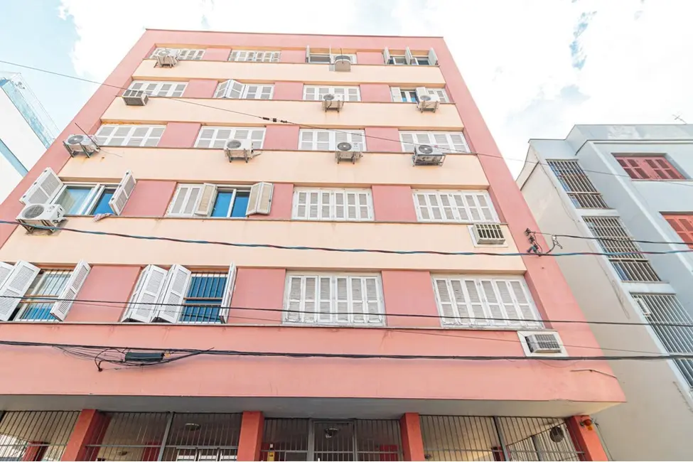 Foto 4 de Apartamento com 2 quartos à venda, 63m2 em Santa Cecília, Porto Alegre - RS