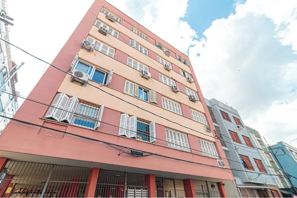 Foto 3 de Apartamento com 2 quartos à venda, 63m2 em Santa Cecília, Porto Alegre - RS