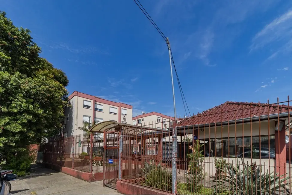 Foto 1 de Apartamento com 1 quarto à venda, 27m2 em Jardim Leopoldina, Porto Alegre - RS