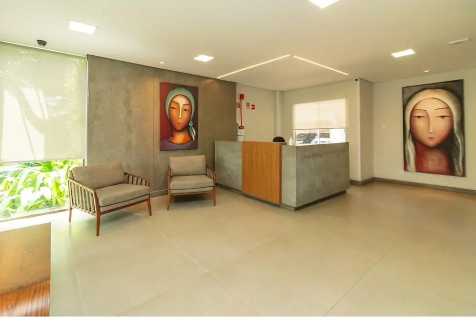 Apartamento com 3 quartos à venda, 138m2 em Higienópolis, Porto Alegre - RS - imagem 6 Foto 6 de Apartamento com 3 quartos à venda, 138m2 em Higienópolis, Porto Alegre - RS