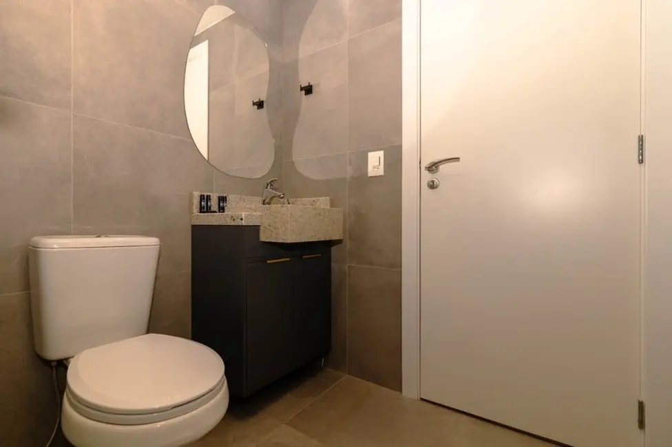 Foto 3 de Apartamento com 1 quarto à venda, 28m2 em Mont Serrat, Porto Alegre - RS