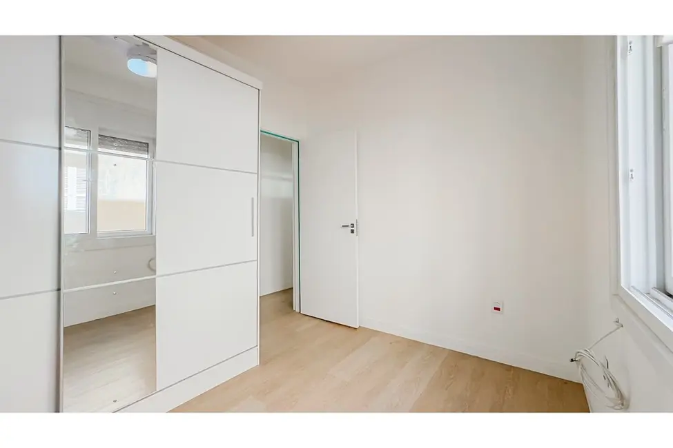Apartamento com 2 quartos à venda, 66m2 em Petrópolis, Porto Alegre - RS - imagem 6 Foto 6 de Apartamento com 2 quartos à venda, 66m2 em Petrópolis, Porto Alegre - RS