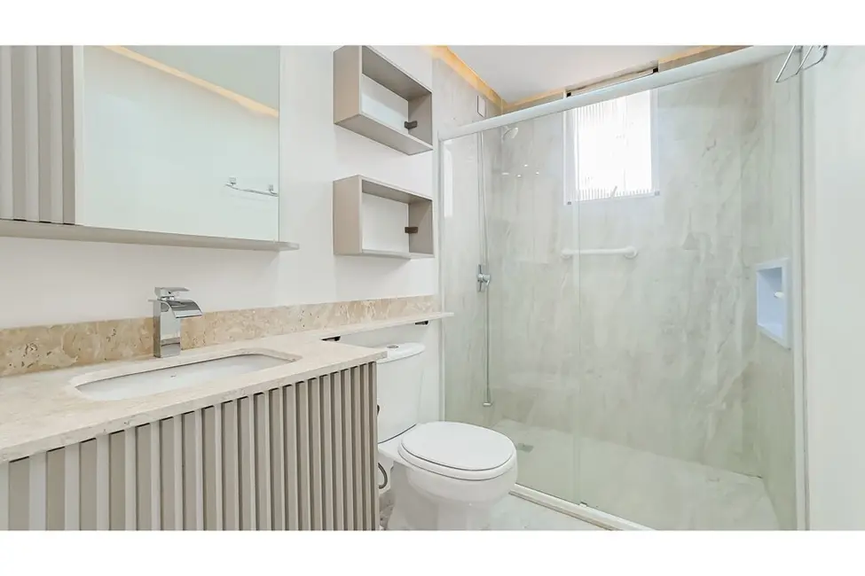 Apartamento com 2 quartos à venda, 66m2 em Petrópolis, Porto Alegre - RS - imagem 5 Foto 5 de Apartamento com 2 quartos à venda, 66m2 em Petrópolis, Porto Alegre - RS