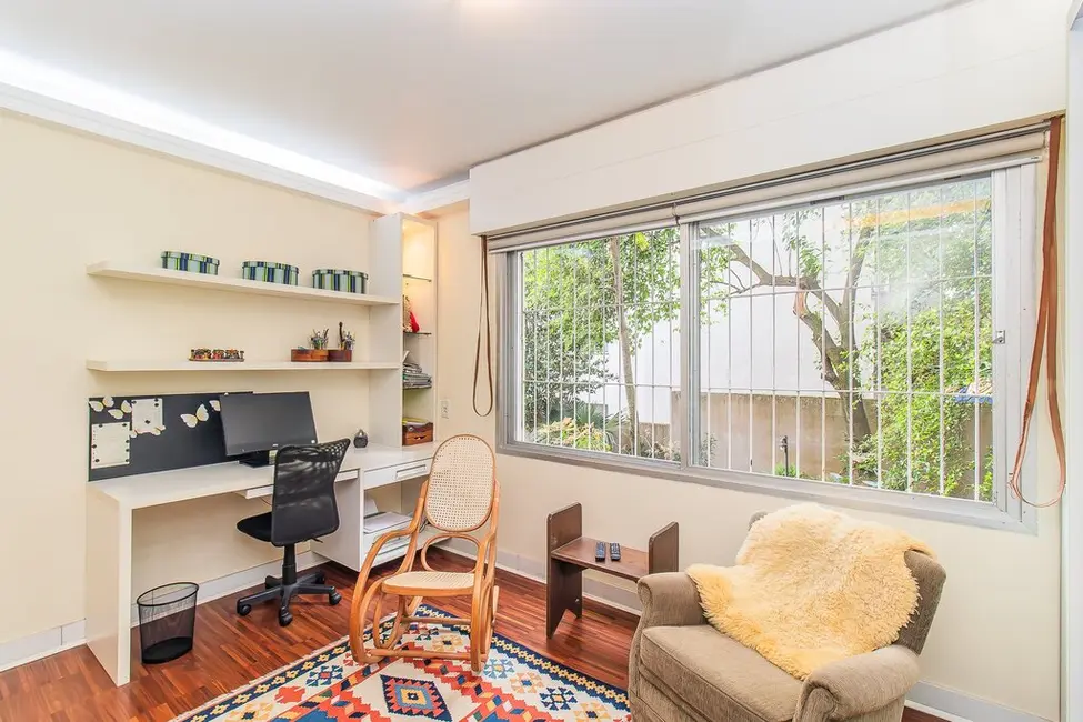 Foto 6 de Apartamento com 3 quartos à venda, 153m2 em Rio Branco, Porto Alegre - RS