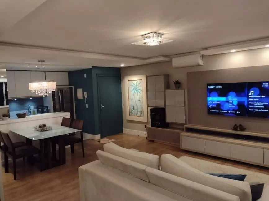 Foto 7 de Apartamento com 2 quartos à venda, 69m2 em Vila Ipiranga, Porto Alegre - RS