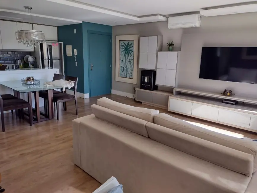 Foto 3 de Apartamento com 2 quartos à venda, 69m2 em Vila Ipiranga, Porto Alegre - RS