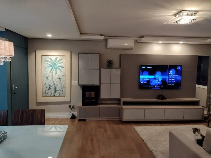 Foto 5 de Apartamento com 2 quartos à venda, 69m2 em Vila Ipiranga, Porto Alegre - RS