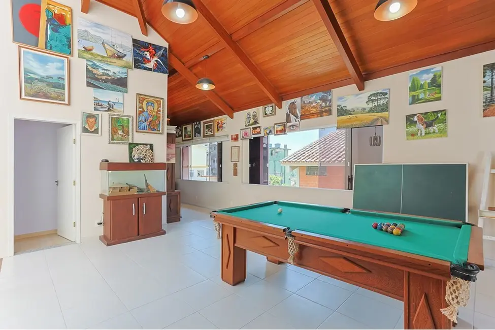 Foto 3 de Casa com 4 quartos à venda, 295m2 em Trindade, Florianopolis - SC