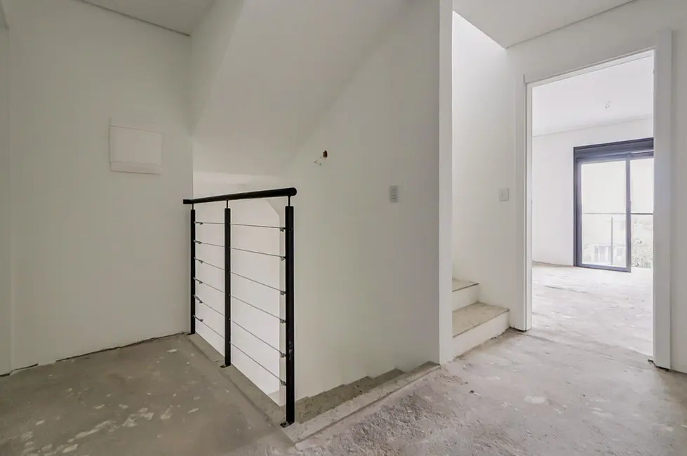 Casa com 3 quartos à venda, 210m2 em Chácara das Pedras, Porto Alegre - RS - imagem 9 Foto 9 de Casa com 3 quartos à venda, 210m2 em Chácara das Pedras, Porto Alegre - RS