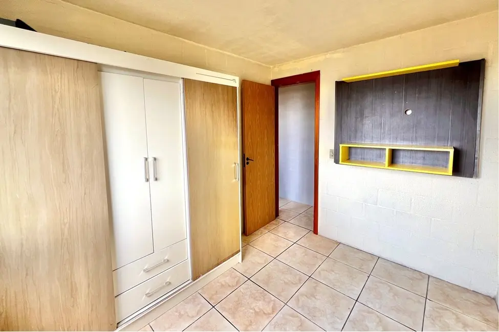 Apartamento com 2 quartos à venda, 40m2 em Estância Velha, Canoas - RS - imagem 9 Foto 9 de Apartamento com 2 quartos à venda, 40m2 em Estância Velha, Canoas - RS