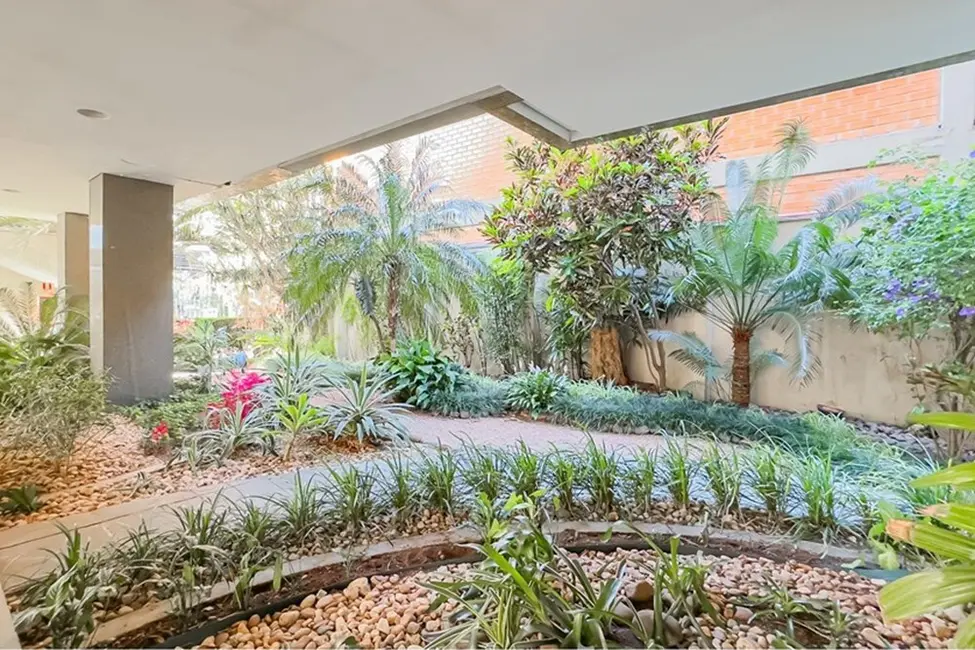 Apartamento com 3 quartos à venda, 121m2 em Auxiliadora, Porto Alegre - RS - imagem 6 Foto 6 de Apartamento com 3 quartos à venda, 121m2 em Auxiliadora, Porto Alegre - RS