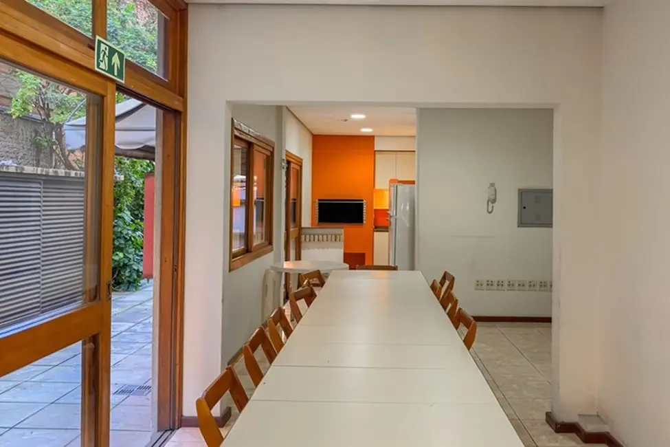 Apartamento com 3 quartos à venda, 121m2 em Auxiliadora, Porto Alegre - RS - imagem 8 Foto 8 de Apartamento com 3 quartos à venda, 121m2 em Auxiliadora, Porto Alegre - RS