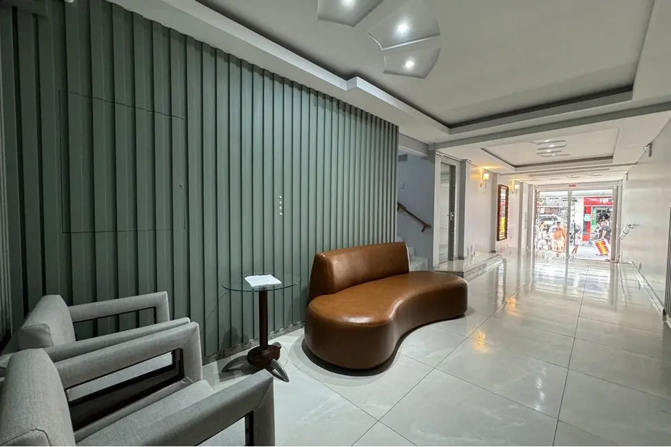 Apartamento com 3 quartos à venda, 102m2 em Centro, Balneario Camboriu - SC - imagem 8 Foto 8 de Apartamento com 3 quartos à venda, 102m2 em Centro, Balneario Camboriu - SC