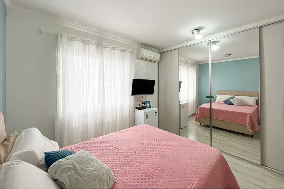 Casa de Condomínio com 3 quartos à venda, 79m2 em Marechal Rondon, Canoas - RS - imagem 4 Foto 4 de Casa de Condomínio com 3 quartos à venda, 79m2 em Marechal Rondon, Canoas - RS