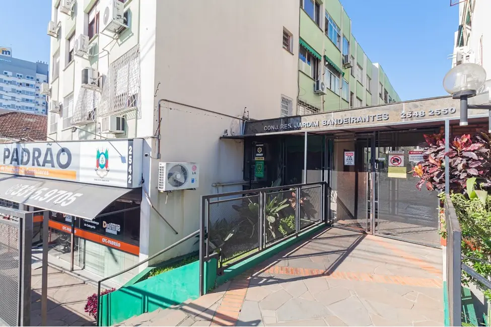 Foto 1 de Apartamento com 2 quartos à venda, 67m2 em Teresópolis, Porto Alegre - RS