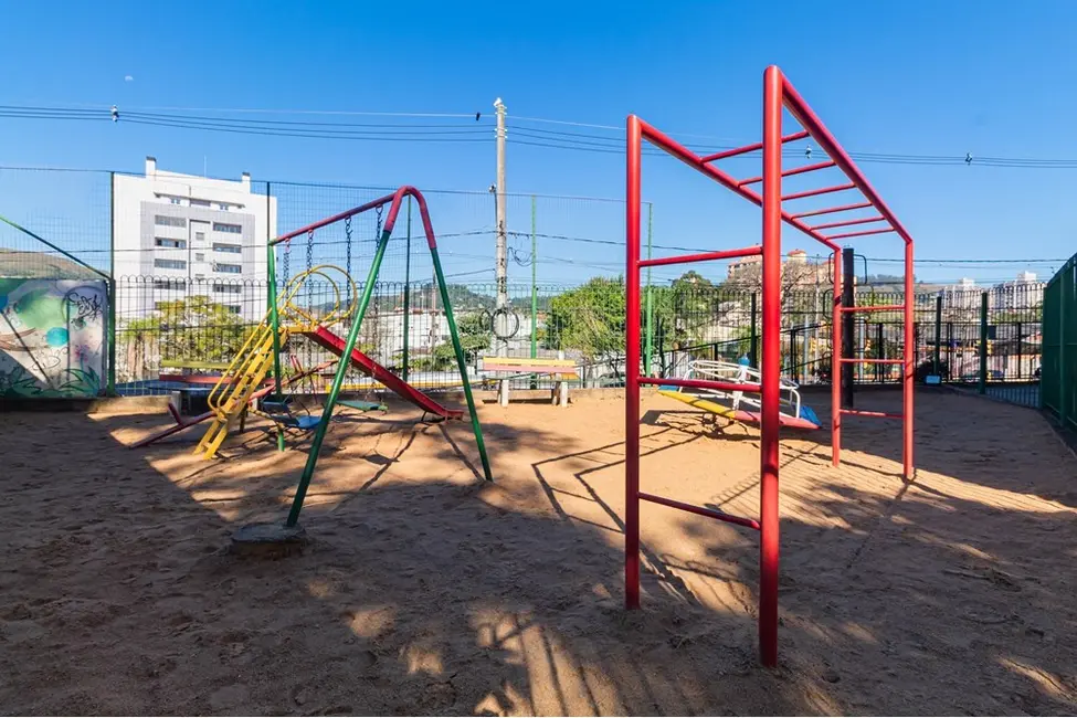 Foto 5 de Apartamento com 2 quartos à venda, 67m2 em Teresópolis, Porto Alegre - RS