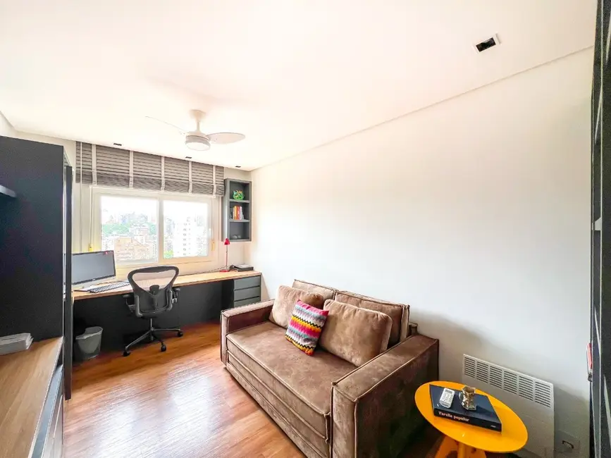 Foto 3 de Apartamento com 4 quartos à venda, 304m2 em Petrópolis, Porto Alegre - RS