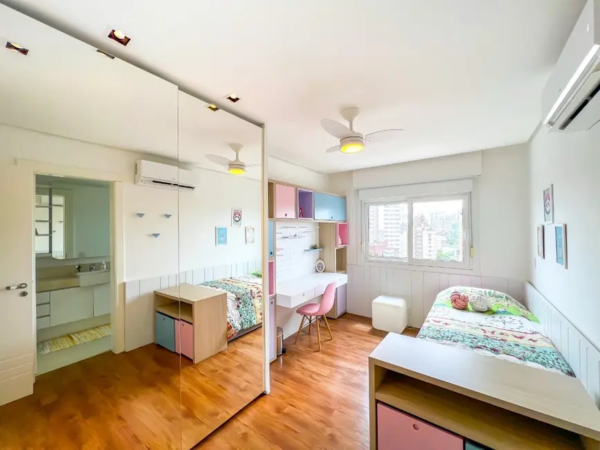 Foto 6 de Apartamento com 4 quartos à venda, 304m2 em Petrópolis, Porto Alegre - RS