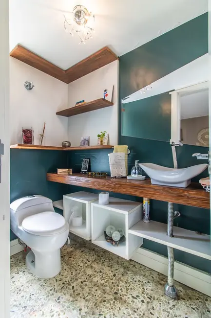 Casa com 6 quartos à venda, 570m2 em Três Figueiras, Porto Alegre - RS - imagem 6 Foto 6 de Casa com 6 quartos à venda, 570m2 em Três Figueiras, Porto Alegre - RS