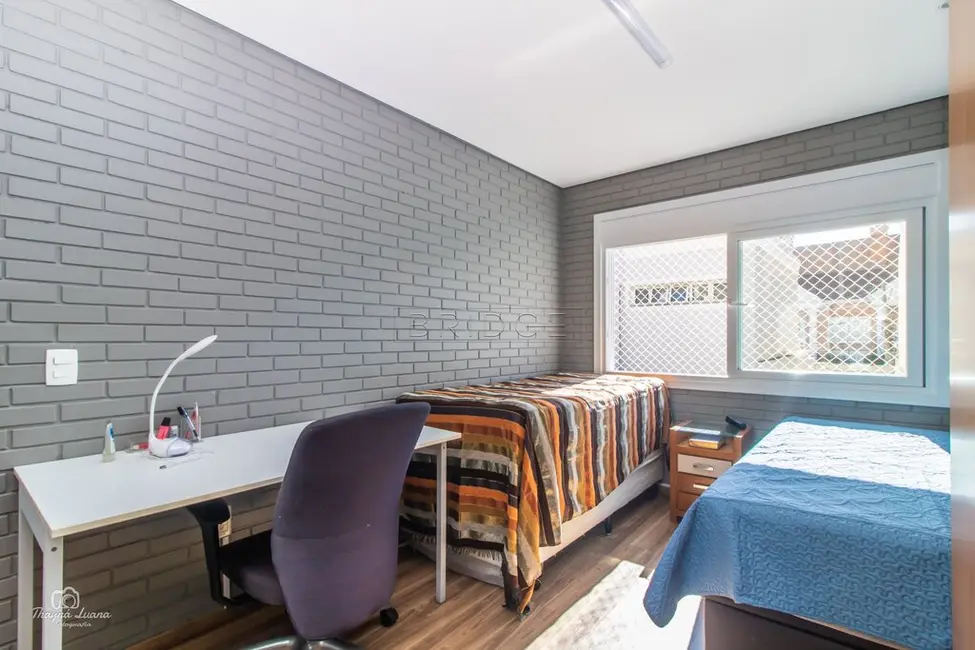 Casa com 6 quartos à venda, 570m2 em Três Figueiras, Porto Alegre - RS - imagem 2 Foto 2 de Casa com 6 quartos à venda, 570m2 em Três Figueiras, Porto Alegre - RS