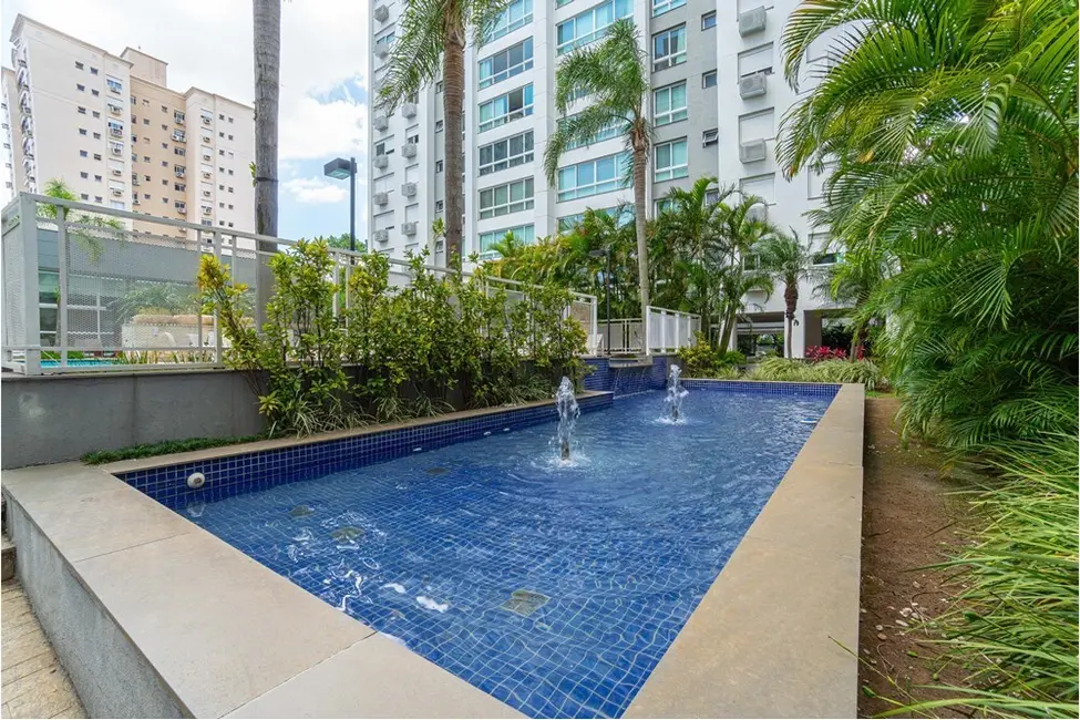 Foto 3 de Apartamento com 3 quartos à venda, 106m2 em Passo da Areia, Porto Alegre - RS