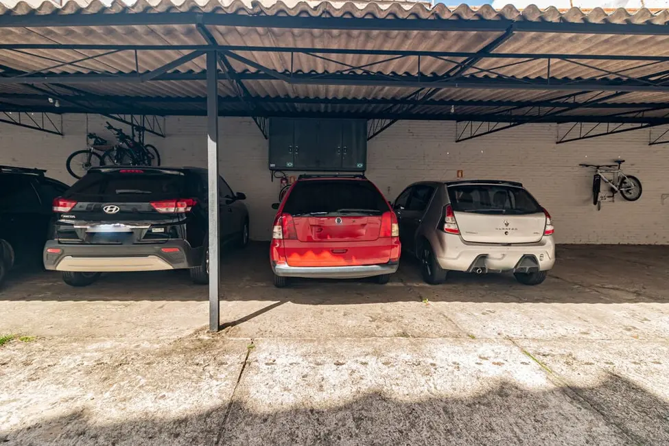 Apartamento com 3 quartos à venda, 78m2 em Higienópolis, Porto Alegre - RS - imagem 6 Foto 6 de Apartamento com 3 quartos à venda, 78m2 em Higienópolis, Porto Alegre - RS