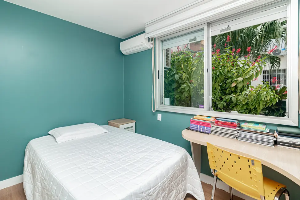 Apartamento com 3 quartos à venda, 78m2 em Higienópolis, Porto Alegre - RS - imagem 3 Foto 3 de Apartamento com 3 quartos à venda, 78m2 em Higienópolis, Porto Alegre - RS