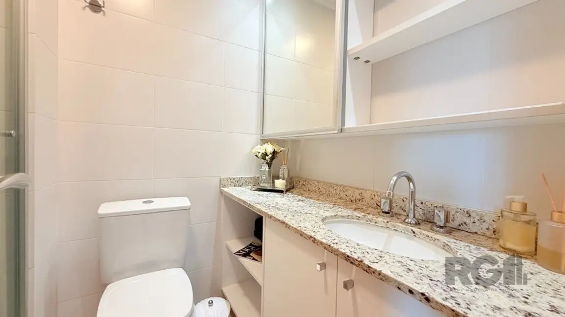 Apartamento com 1 quarto à venda, 38m2 em Menino Deus, Porto Alegre - RS - imagem 2 Foto 2 de Apartamento com 1 quarto à venda, 38m2 em Menino Deus, Porto Alegre - RS