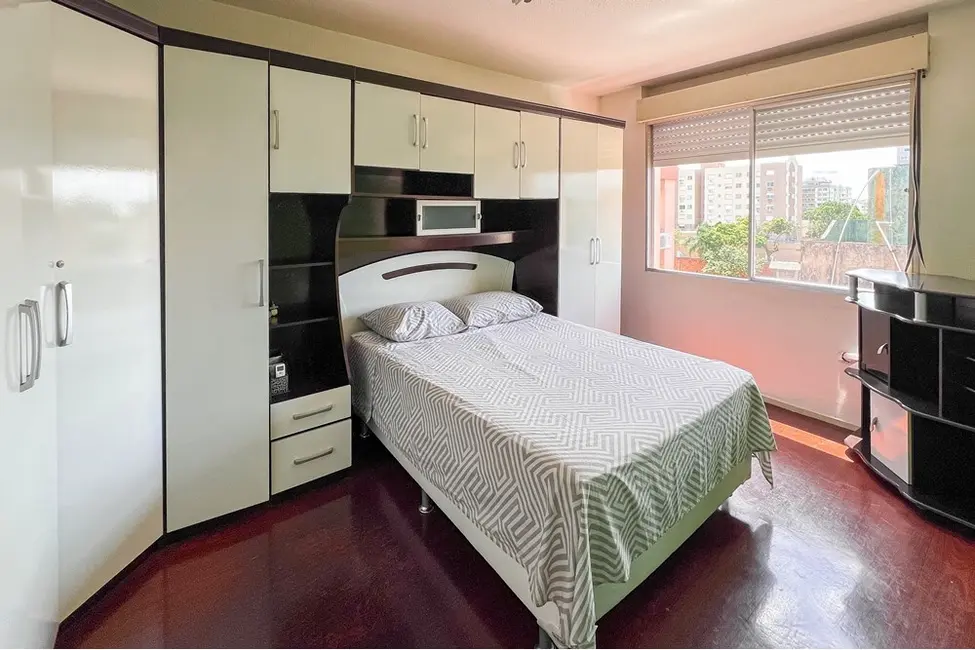Foto 1 de Apartamento com 1 quarto à venda, 45m2 em Centro, Canoas - RS