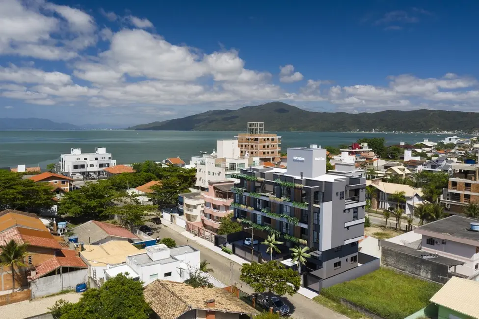 Foto 9 de Cobertura com 3 quartos à venda, 144m2 em Bombinhas - SC