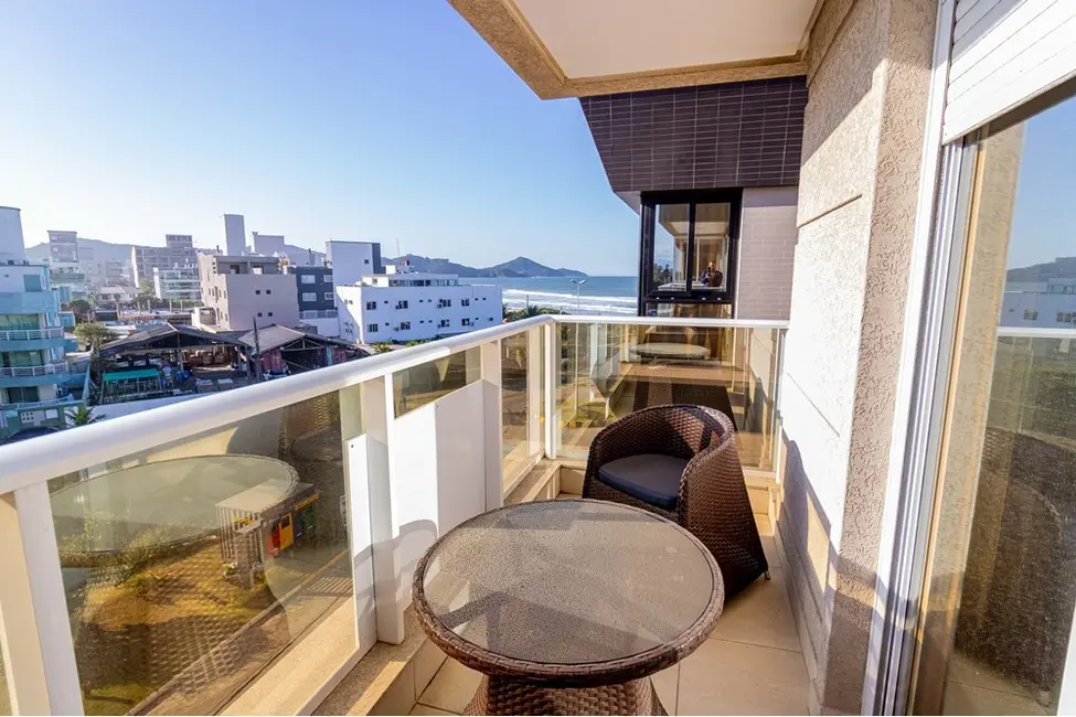 Foto 3 de Apartamento com 3 quartos à venda, 180m2 em Bombinhas - SC