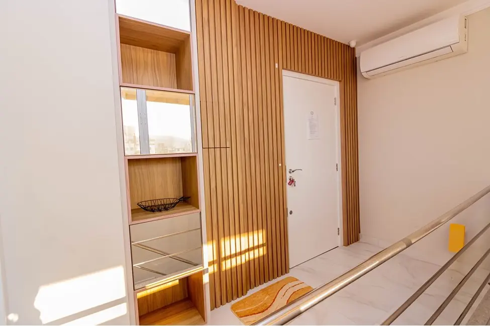 Foto 5 de Apartamento com 3 quartos à venda, 180m2 em Bombinhas - SC