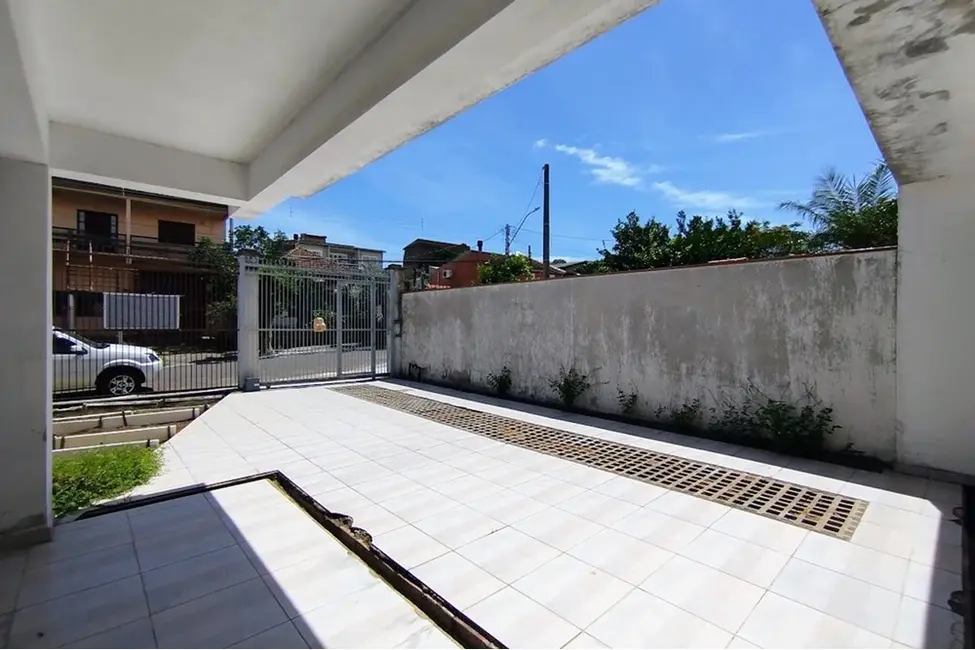 Casa com 3 quartos à venda, 193m2 em São José, Canoas - RS - imagem 4 Foto 4 de Casa com 3 quartos à venda, 193m2 em São José, Canoas - RS