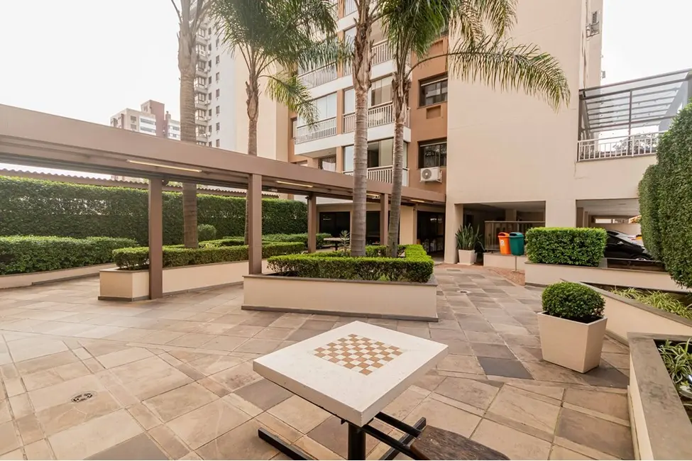Apartamento com 3 quartos à venda, 84m2 em Passo da Areia, Porto Alegre - RS - imagem 6 Foto 6 de Apartamento com 3 quartos à venda, 84m2 em Passo da Areia, Porto Alegre - RS