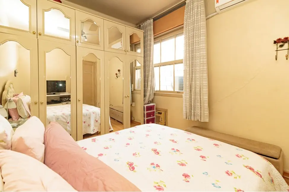 Foto 9 de Apartamento com 3 quartos à venda, 144m2 em Rio Branco, Porto Alegre - RS