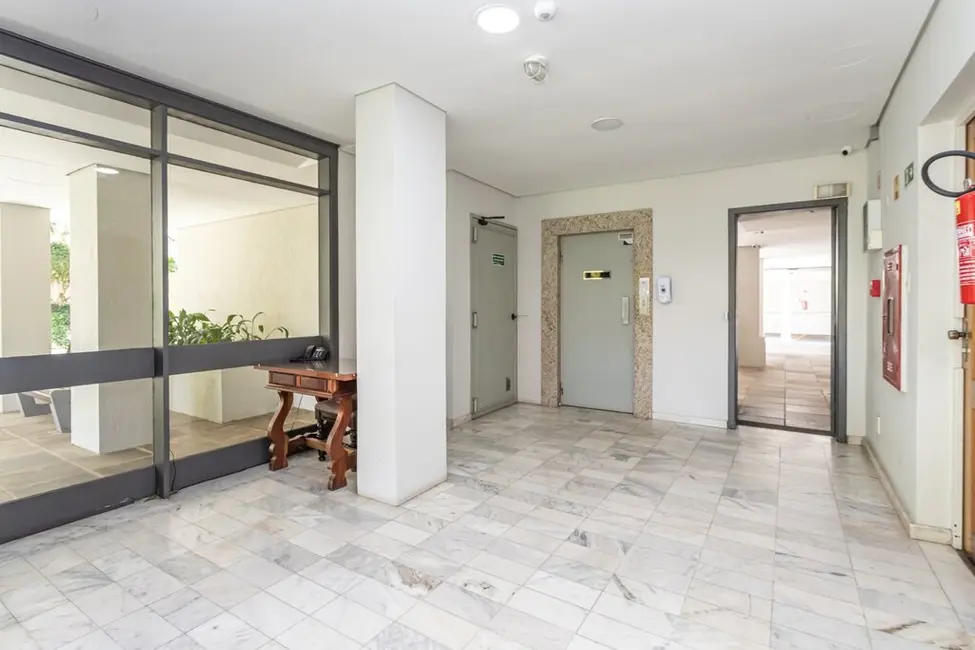 Apartamento com 1 quarto à venda, 40m2 em Petrópolis, Porto Alegre - RS - imagem 3 Foto 3 de Apartamento com 1 quarto à venda, 40m2 em Petrópolis, Porto Alegre - RS