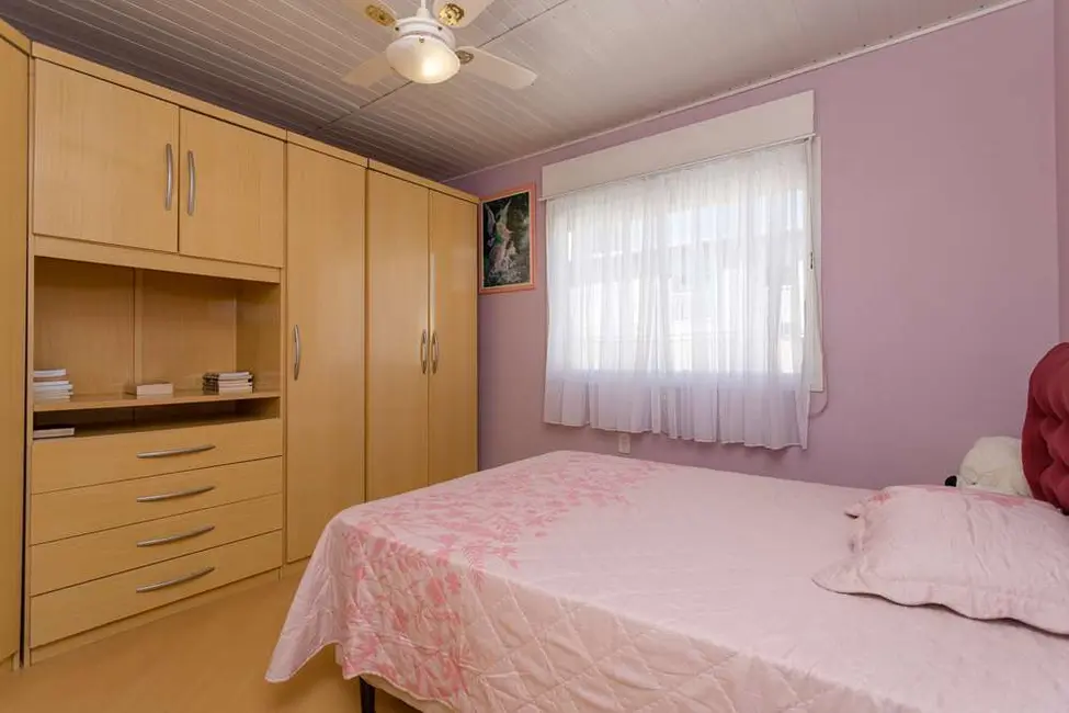Cobertura com 2 quartos à venda, 80m2 em Passo da Areia, Porto Alegre - RS - imagem 9 Foto 9 de Cobertura com 2 quartos à venda, 80m2 em Passo da Areia, Porto Alegre - RS