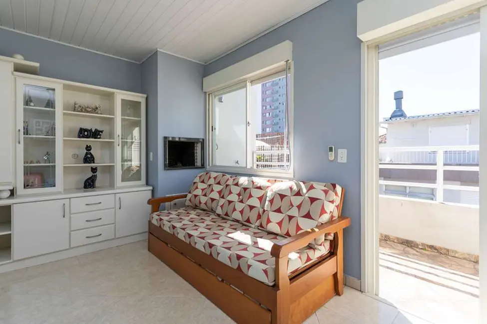 Cobertura com 2 quartos à venda, 80m2 em Passo da Areia, Porto Alegre - RS - imagem 3 Foto 3 de Cobertura com 2 quartos à venda, 80m2 em Passo da Areia, Porto Alegre - RS