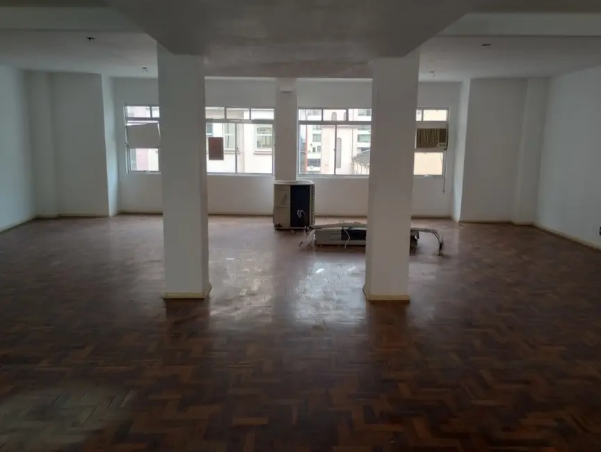 Sala Comercial à venda, 80m2 em Centro Histórico, Porto Alegre - RS - imagem 5 Foto 5 de Sala Comercial à venda, 80m2 em Centro Histórico, Porto Alegre - RS